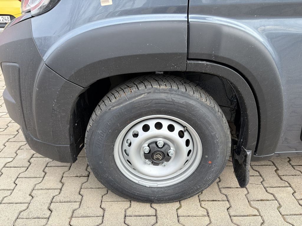 Fahrzeugabbildung Citroën Jumper Pritsche Doka L3 3.5T Heavy 140 + AHK
