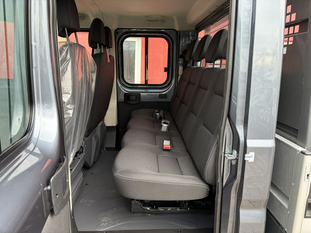 Fahrzeugabbildung Citroën Jumper Pritsche Doka L3 3.5T Heavy 140 + AHK