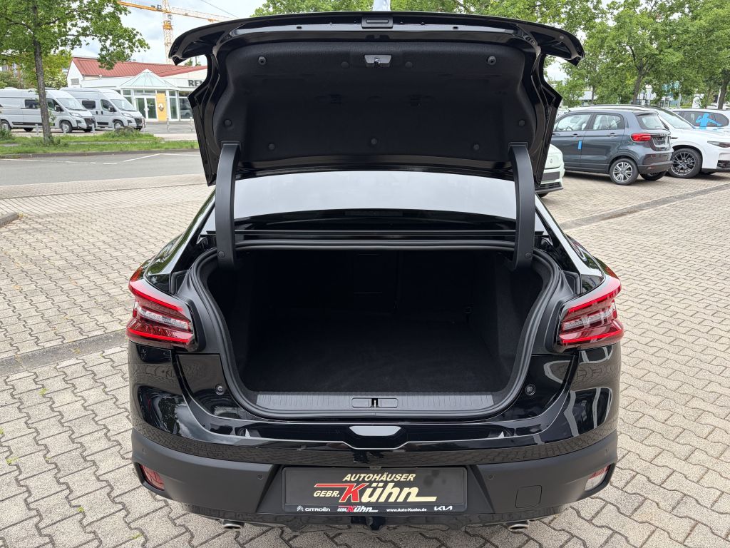Fahrzeugabbildung Citroën C4 X PureTech 130 EAT8 Max + Allwetter, Schiebed