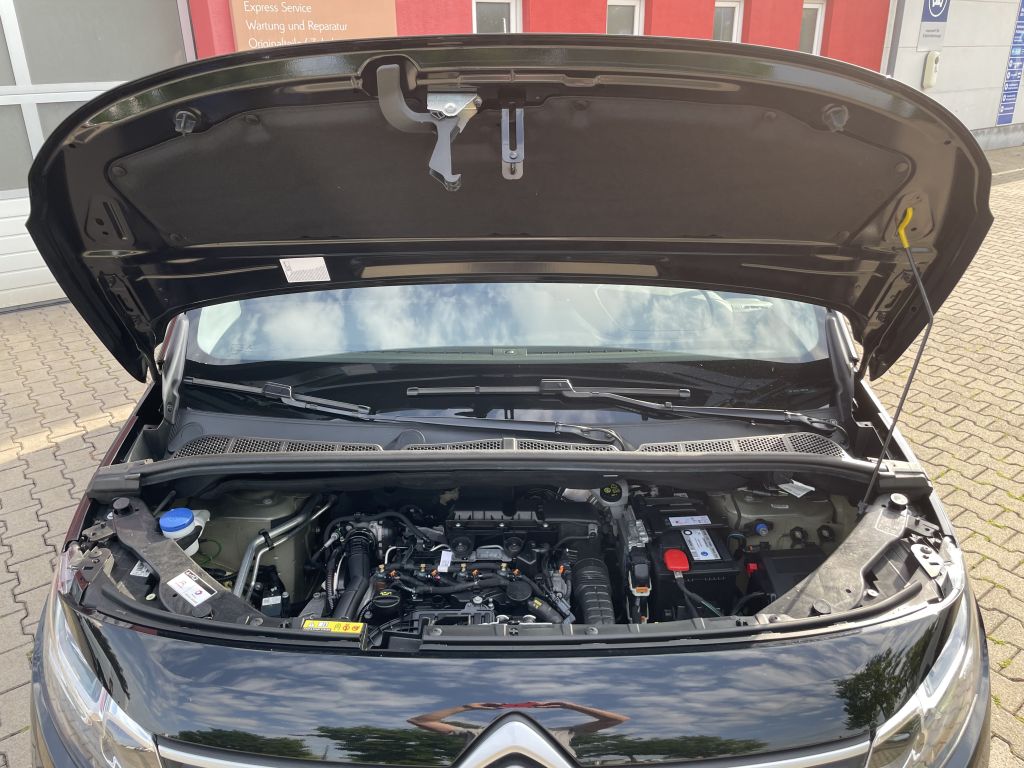 Fahrzeugabbildung Citroën Berlingo L1 BlueHDi 100 Club + Kamera, Garantie