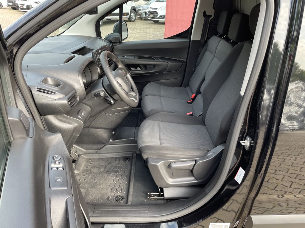 Fahrzeugabbildung Citroën Berlingo L1 BlueHDi 100 Club + Kamera, Garantie