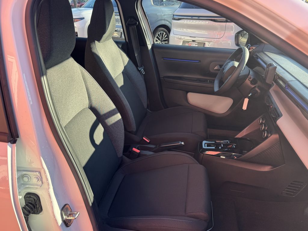 Fahrzeugabbildung Citroën e-C3 113 Standard-Range YOU