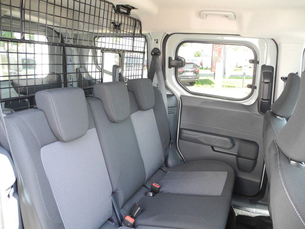 Fahrzeugabbildung Ford Transit Courier Trend - Winter-Pak., Parkp., TFL