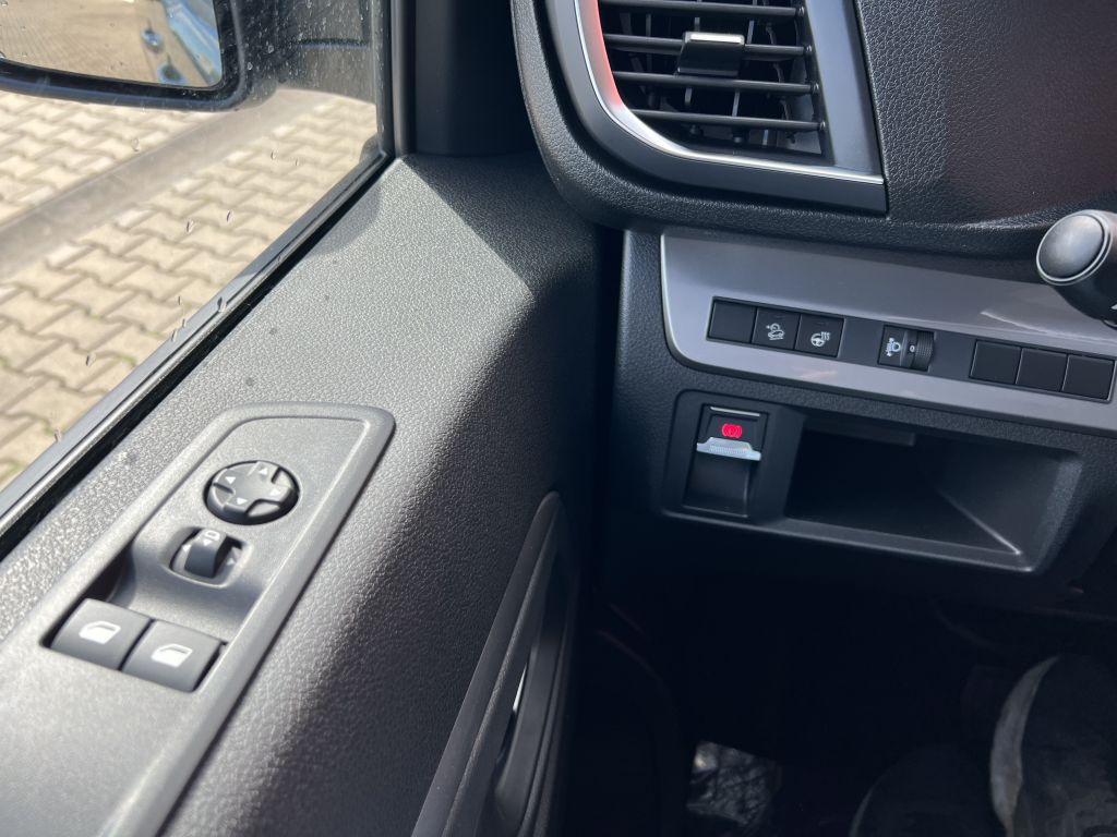 Fahrzeugabbildung Citroën Spacetourer XL 2.0 BlueHDi 180 EAT8 Plus