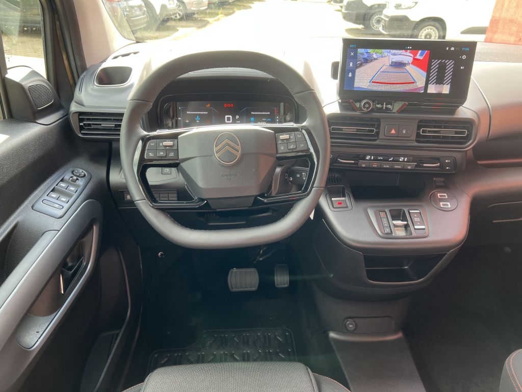 Fahrzeugabbildung Citroën Berlingo XL BlueHDi 130 EAT8 MAX Drive Winter