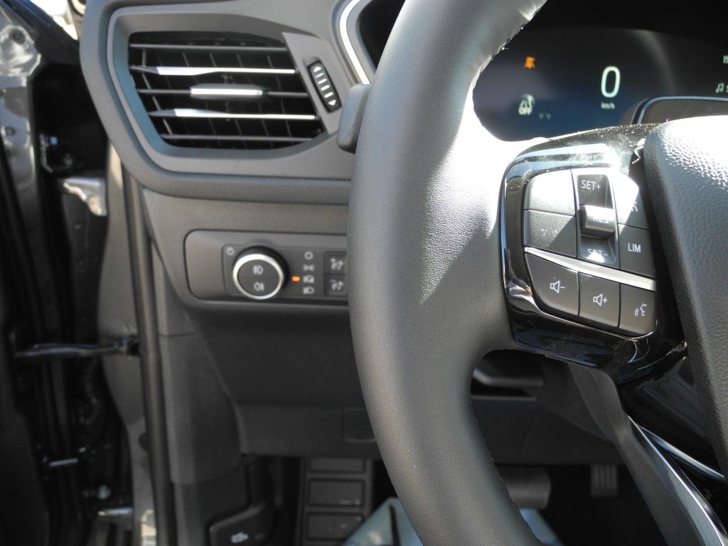 Fahrzeugabbildung Ford Kuga 2.5 FHEV TITANIUM - AHK, iACC, 360°, Winter