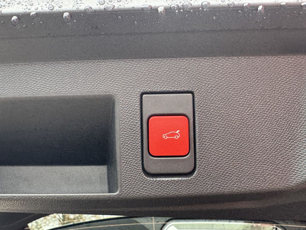 Fahrzeugabbildung Citroën C5 Aircross Hybrid 145 MAX Winter-Paket AHK