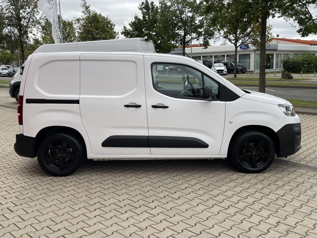 Fahrzeugabbildung Citroën Berlingo L1 BlueHDi 75 Club + 3 Sitze, Garantie!