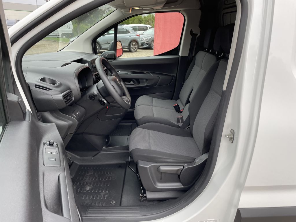 Fahrzeugabbildung Citroën Berlingo L1 BlueHDi 75 Club + 3 Sitze, Garantie!