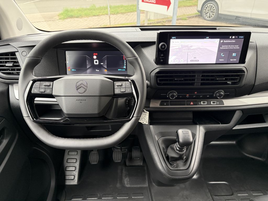 Fahrzeugabbildung Citroën Jumpy Flexkabine XL 2.2 Diesel 150 Man + 5-Sitze