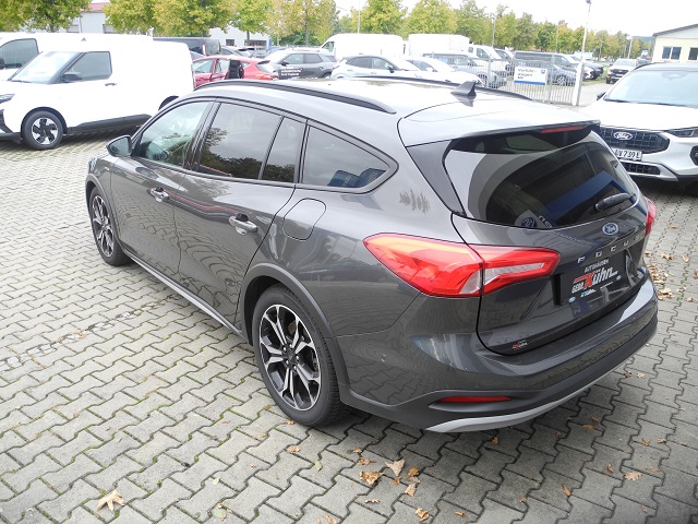 Fahrzeugabbildung Ford Focus Turnier 1.5 ACTIVE -int.LED, Allw., eHeck.