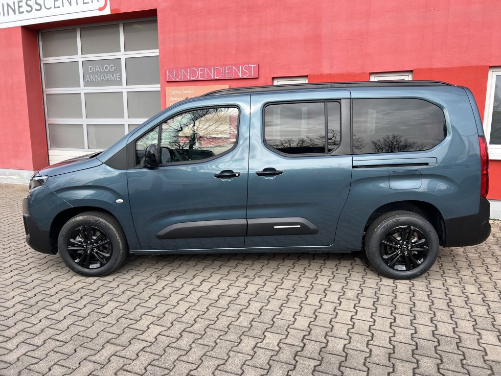 Fahrzeugabbildung Citroën Berlingo MPV XL PureTech 110 PLUS