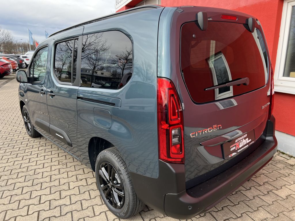 Fahrzeugabbildung Citroën Berlingo MPV XL PureTech 110 PLUS