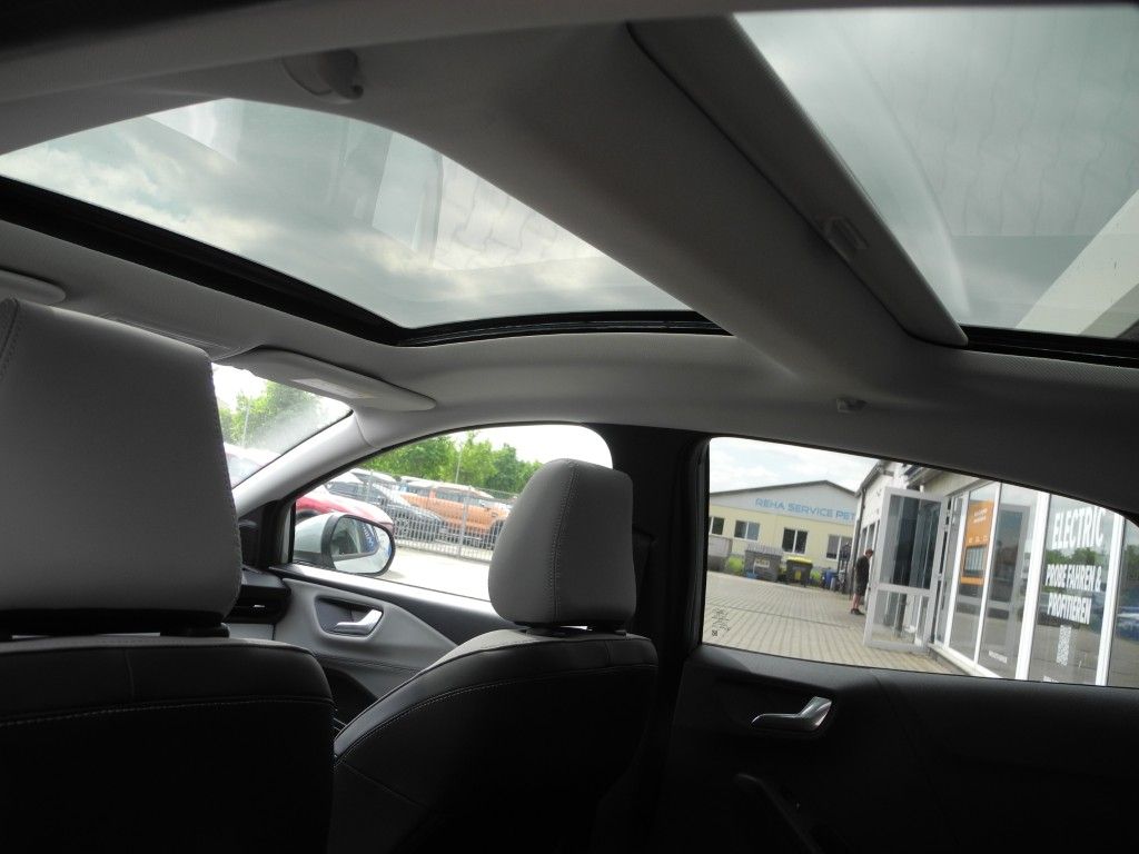 Fahrzeugabbildung Ford Puma 46,8 kWh Premium - iACC, Matrix, Panorama
