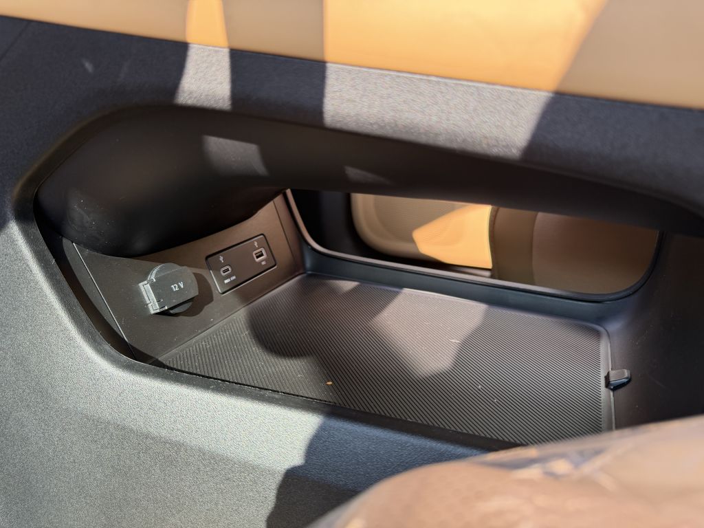 Fahrzeugabbildung Leapmotor C10 ProMax 81,9 kWh AWD Design