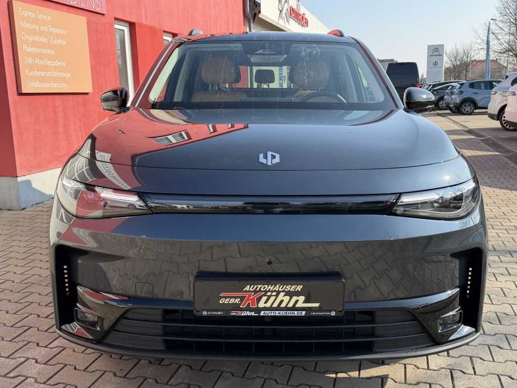 Fahrzeugabbildung Leapmotor C10 ProMax 81,9 kWh AWD Design