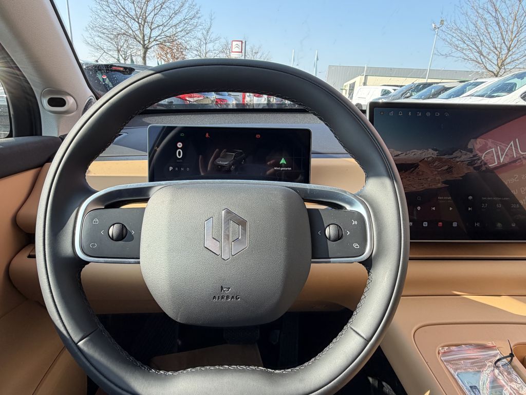 Fahrzeugabbildung Leapmotor C10 ProMax 81,9 kWh AWD Design