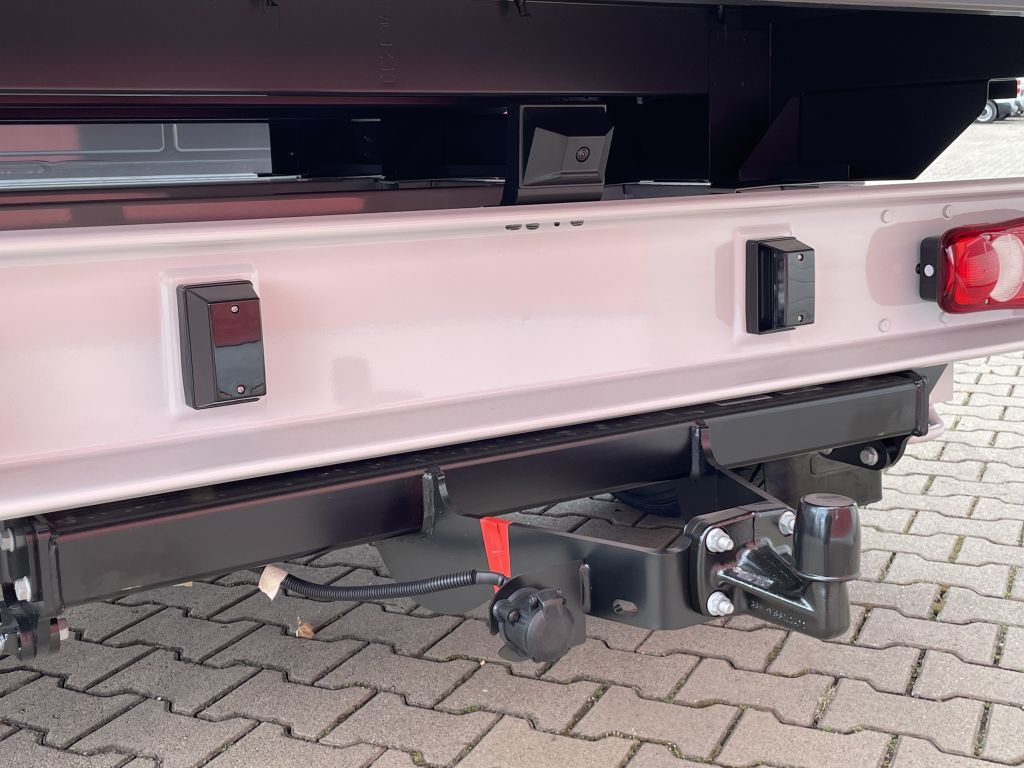 Fahrzeugabbildung Citroën Jumper Pritsche Doka 35 Heavy L2 140 + AHK, RFK
