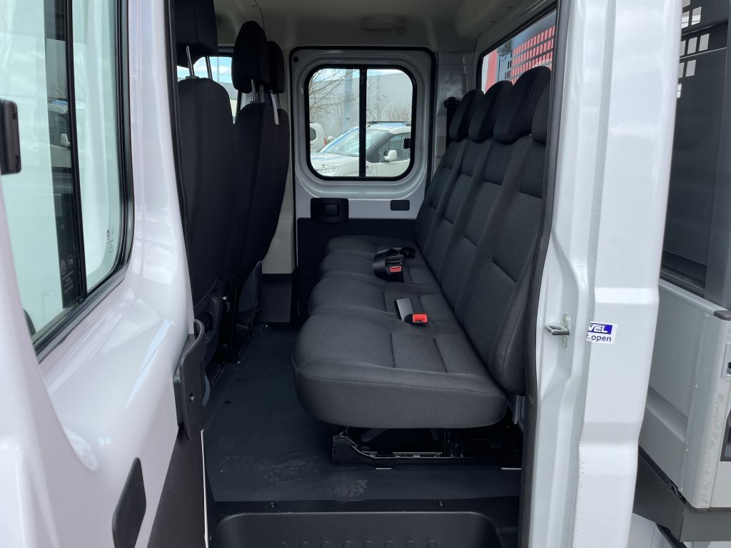 Fahrzeugabbildung Citroën Jumper Pritsche Doka 35 Heavy L2 140 + AHK, RFK