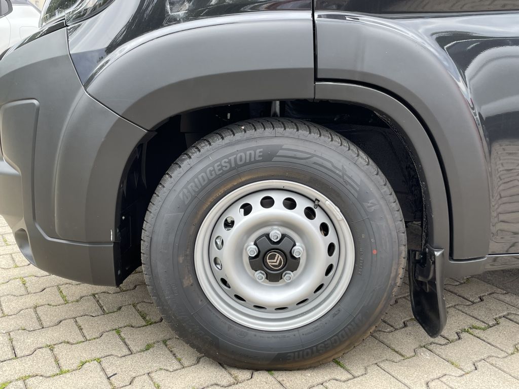 Fahrzeugabbildung Citroën Jumper Pritsche Doka 35 Heavy L2 140 + Standheiz