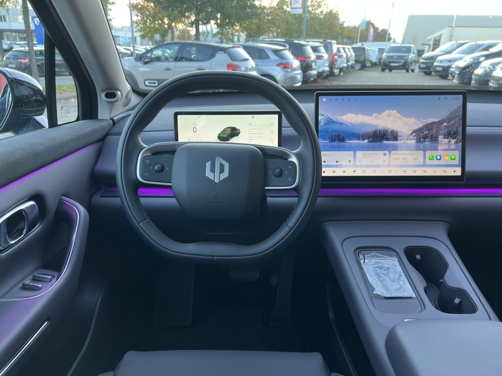 Fahrzeugabbildung Leapmotor C10 REEV 28,4 kWh Design