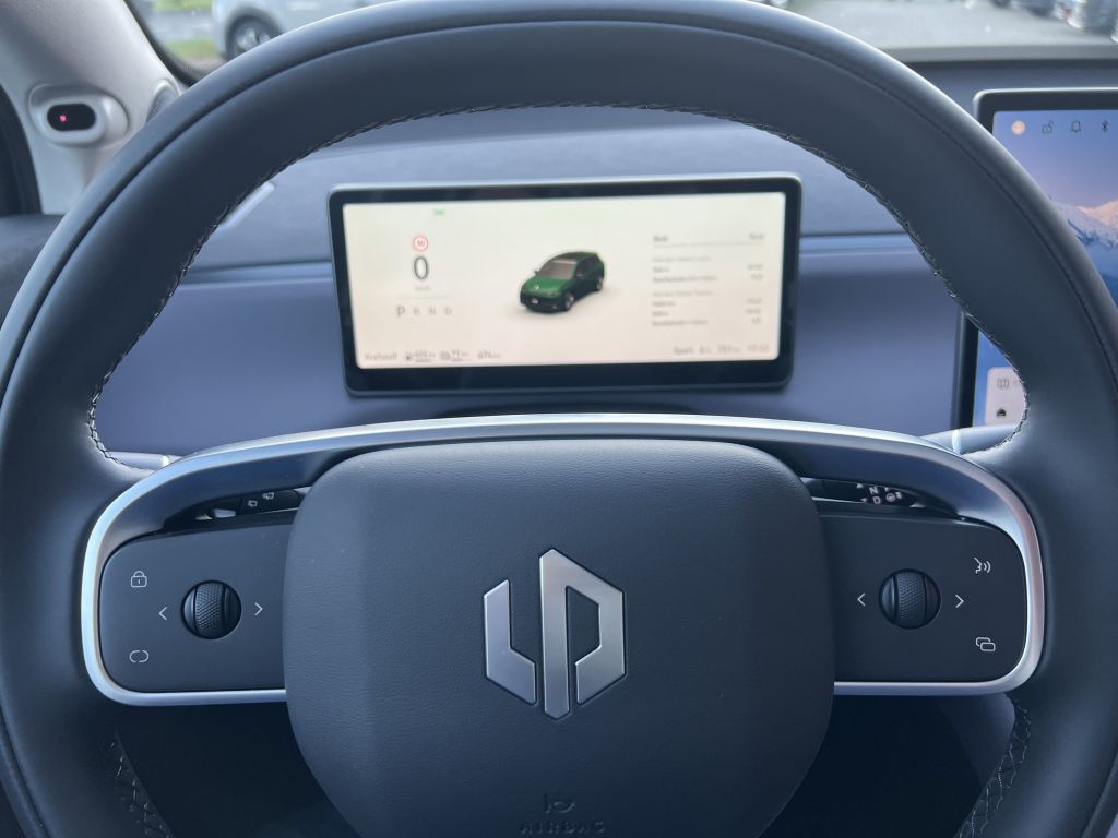 Fahrzeugabbildung Leapmotor C10 REEV 28,4 kWh Design