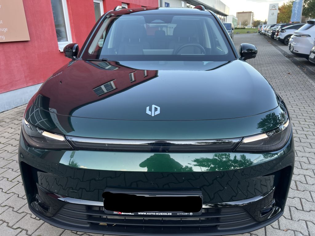 Fahrzeugabbildung Leapmotor C10 REEV 28,4 kWh Design