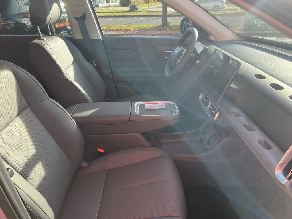 Fahrzeugabbildung Leapmotor B10 67,1 kWh Design Pro Max