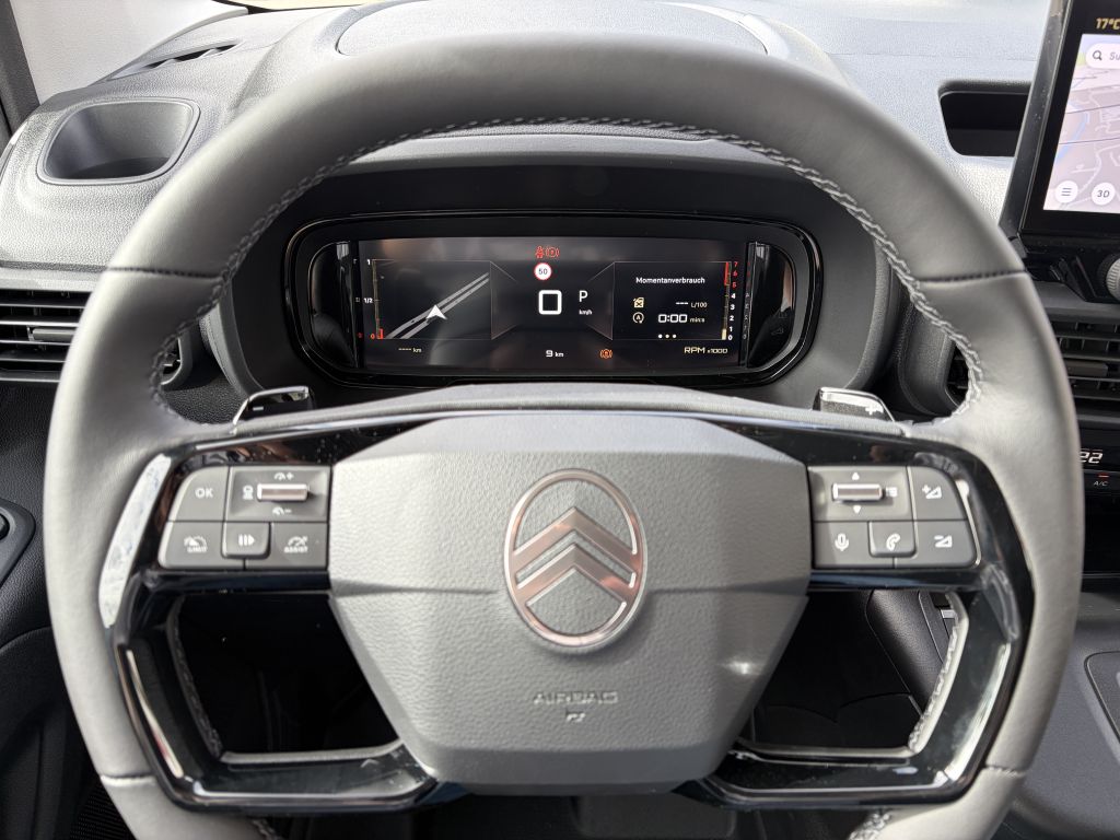 Fahrzeugabbildung Citroën Berlingo XL Diesel 130 Automatik + ACC, AHK