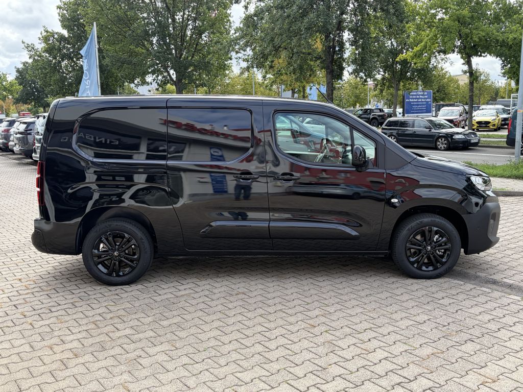 Fahrzeugabbildung Citroën Berlingo XL Diesel 130 Automatik + ACC, AHK