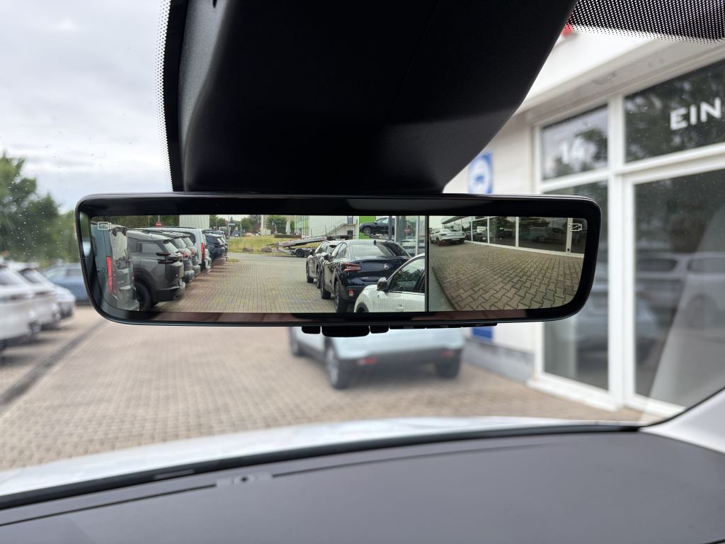 Fahrzeugabbildung Citroën Berlingo XL Diesel 130 Automatik + ACC, AHK