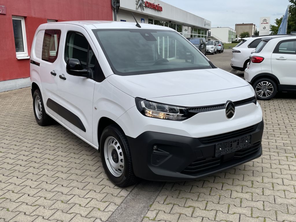 Fahrzeugabbildung Citroën Berlingo L1 PureTech 110 + AHK, Klappe, WinterPa