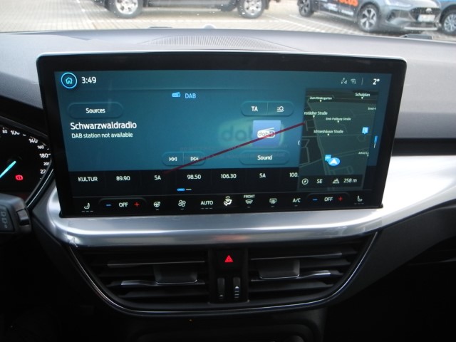 Fahrzeugabbildung Ford Focus Hybrid Aut. TITANIUM ED. - Panor., iACC