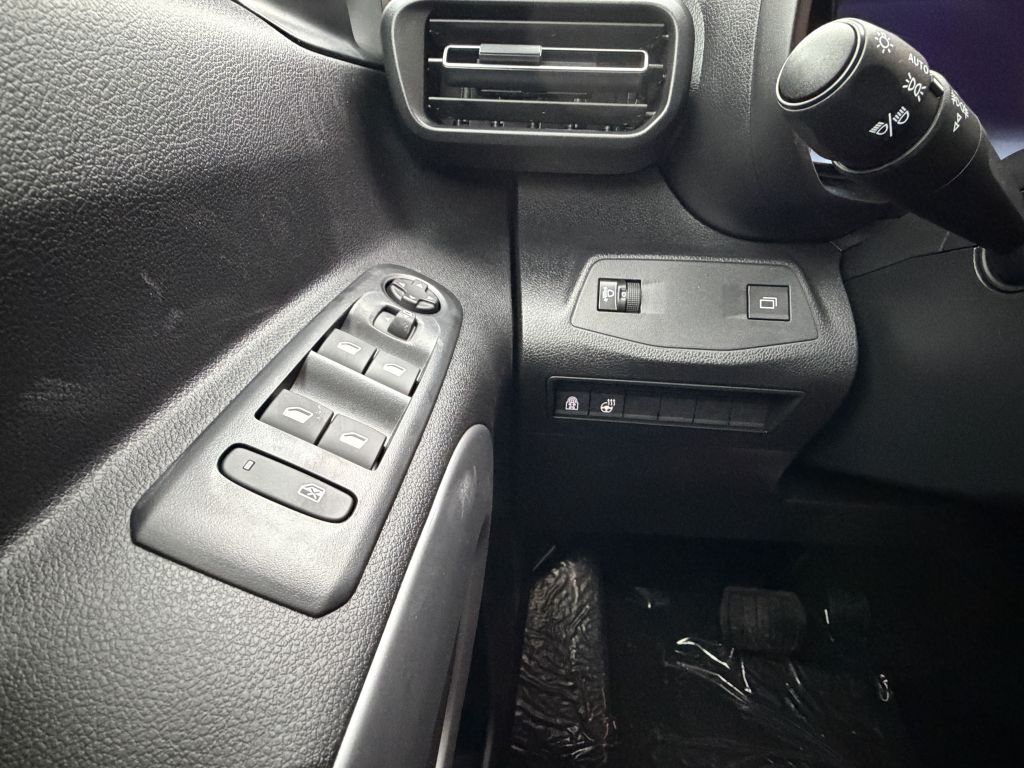 Fahrzeugabbildung Citroën Berlingo MPV M Diesel 130 Automatik PLUS