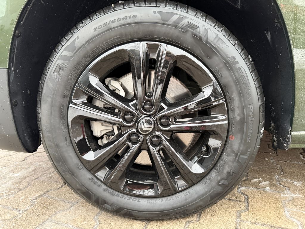 Fahrzeugabbildung Citroën Berlingo MPV M Diesel 130 Automatik PLUS