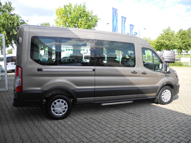 Fahrzeugabbildung Ford Transit 350 L3H2 Autm. Trend - Xenon, Trittstufe
