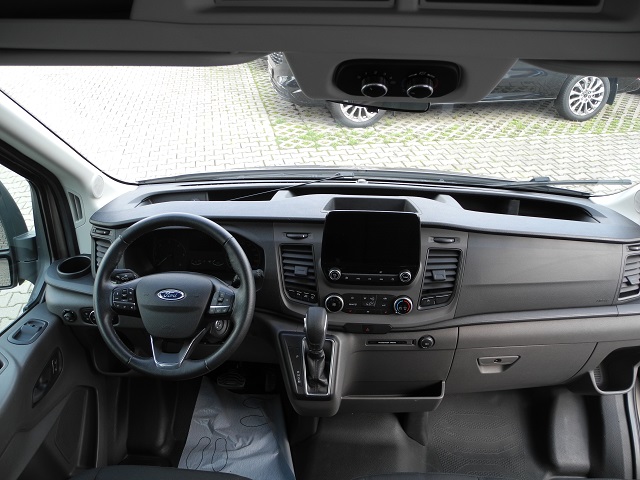 Fahrzeugabbildung Ford Transit 350 L3H2 Autm. Trend - Xenon, Trittstufe