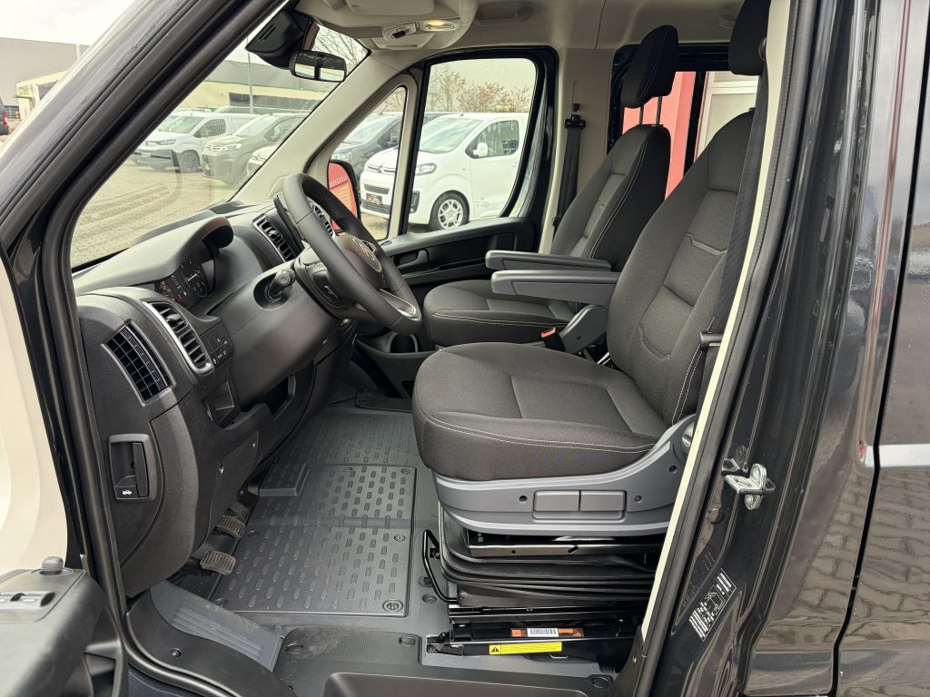 Fahrzeugabbildung Citroën Jumper Pritsche Doka L2 3.5T Heavy Diesel 140