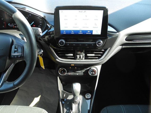 Fahrzeugabbildung Ford Fiesta 1.0 Autom. COOL&CONNECT - AHK, WR, Navi