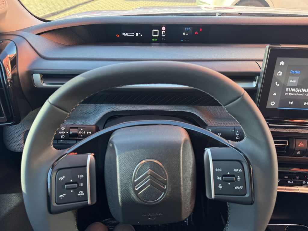 Fahrzeugabbildung Citroën e-C3 113 Standard-Range MAX + Winter-P, 11kW OBC