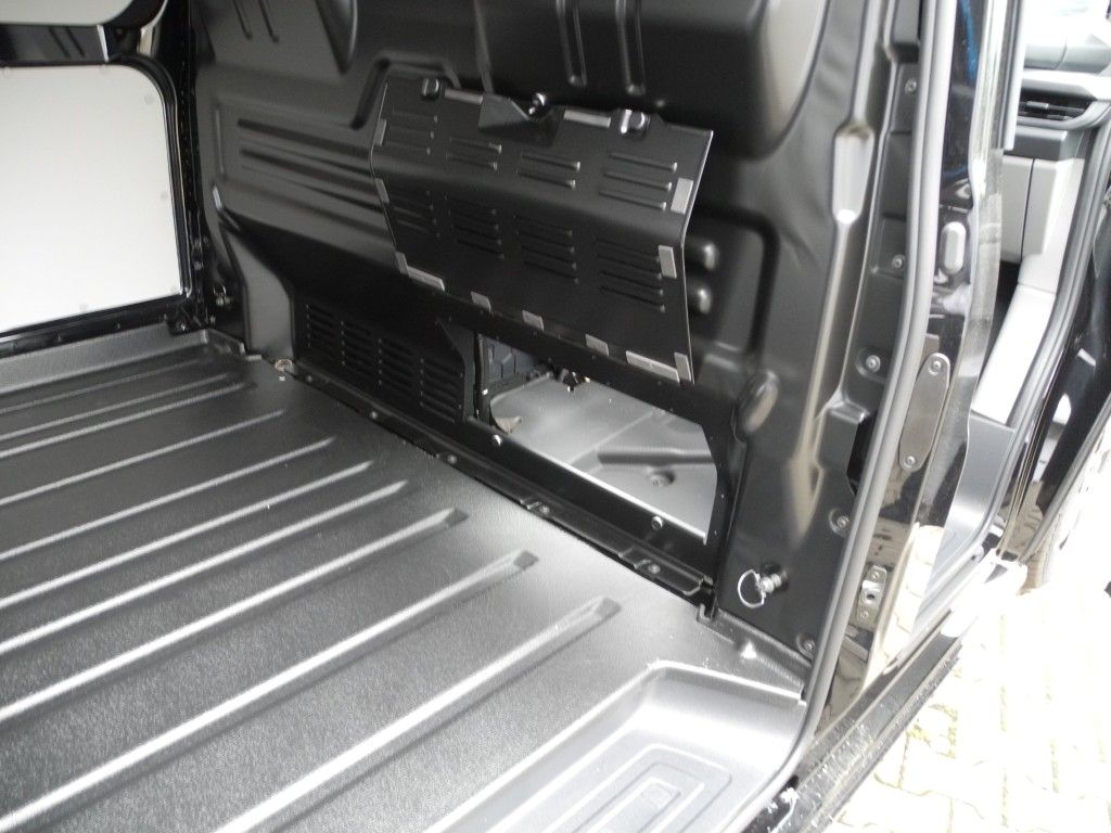 Fahrzeugabbildung Ford Transit Custom L1 4x4 Autm. Sport - AHK, Matrix