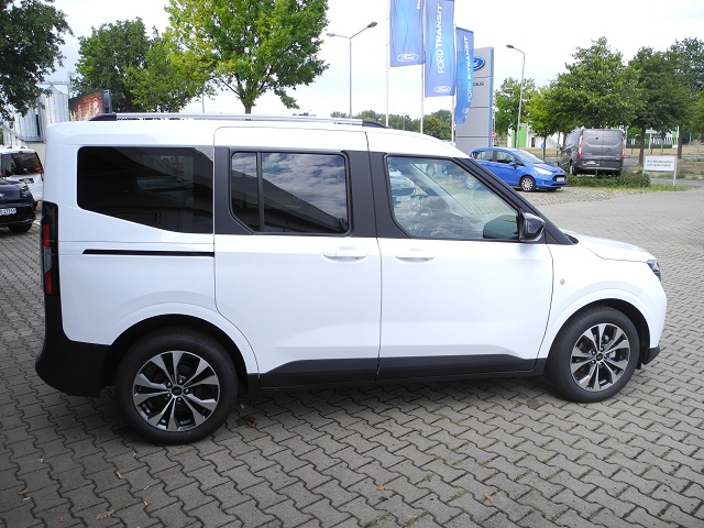 Fahrzeugabbildung Ford Tourneo Courier TITANIUM - Winter-Pak., 17Z Alu