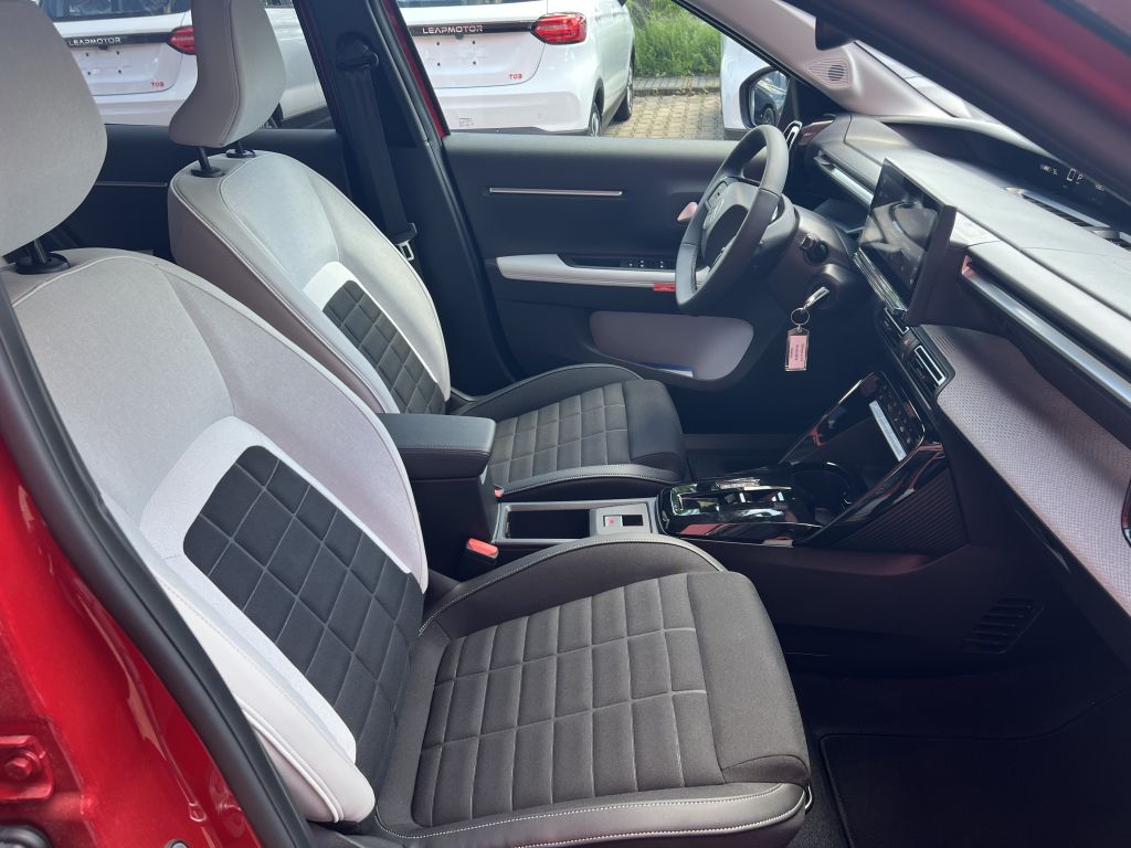 Fahrzeugabbildung Citroën e-C3 MAX Winter Paket On-Board-Charger 11 kW