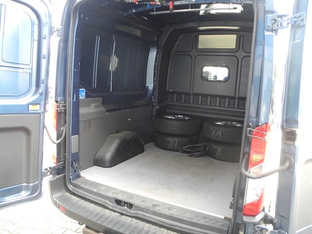 Fahrzeugabbildung Ford Transit 350L3 Doka Autom.Limited- Xenon, Standh.