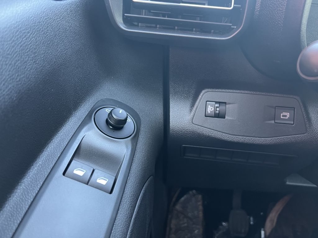 Fahrzeugabbildung Citroën Berlingo MPV XL PureTech 110 YOU (E)