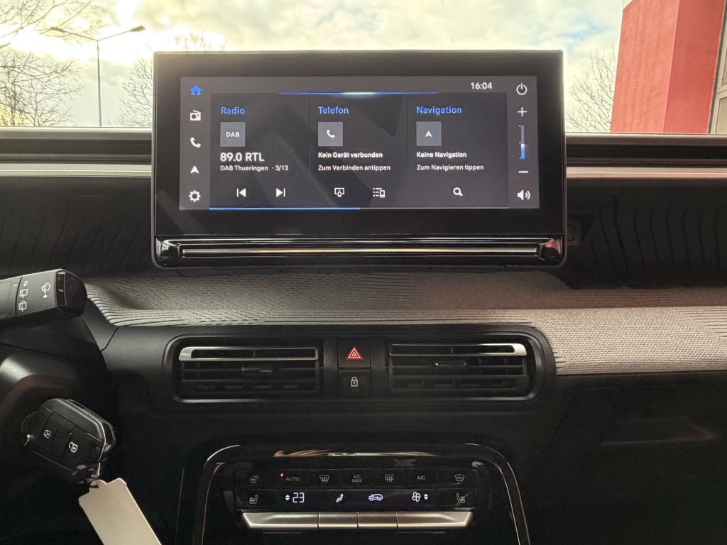 Fahrzeugabbildung Citroën C3 Hybrid 110 Automatik MAX Winter Paket