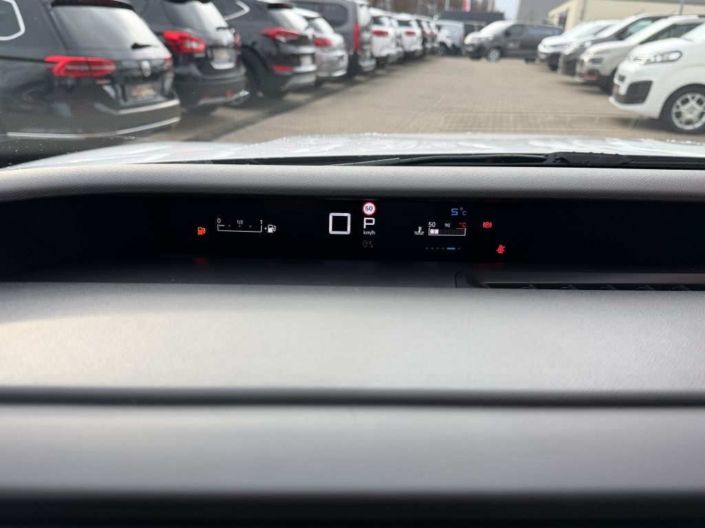 Fahrzeugabbildung Citroën C3 Hybrid 110 Automatik MAX Winter Paket