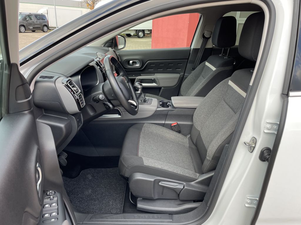 Fahrzeugabbildung Citroën C5 Aircross PureTech 130 Feel + Navi, Sitzheiz.