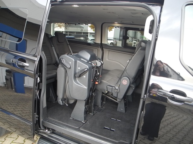 Fahrzeugabbildung Ford Tourneo Custom L2 Titanium - Xenon, SYNC3, AHK