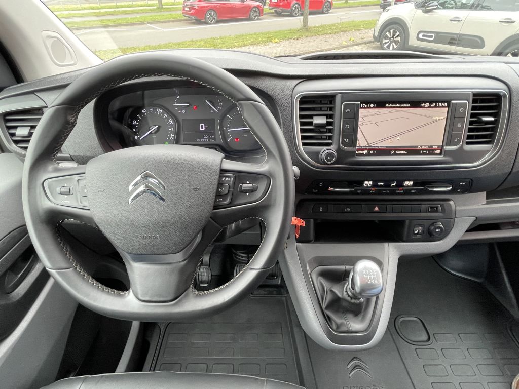 Fahrzeugabbildung Citroën Jumpy Kawa M BlueHDi 150 Club + AHK, Standheiz